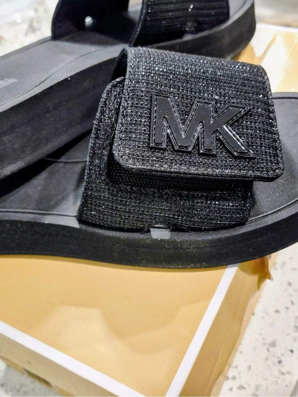Bran new MICHAEL Michael Kors Black Slip-On Slide Sandals size 10